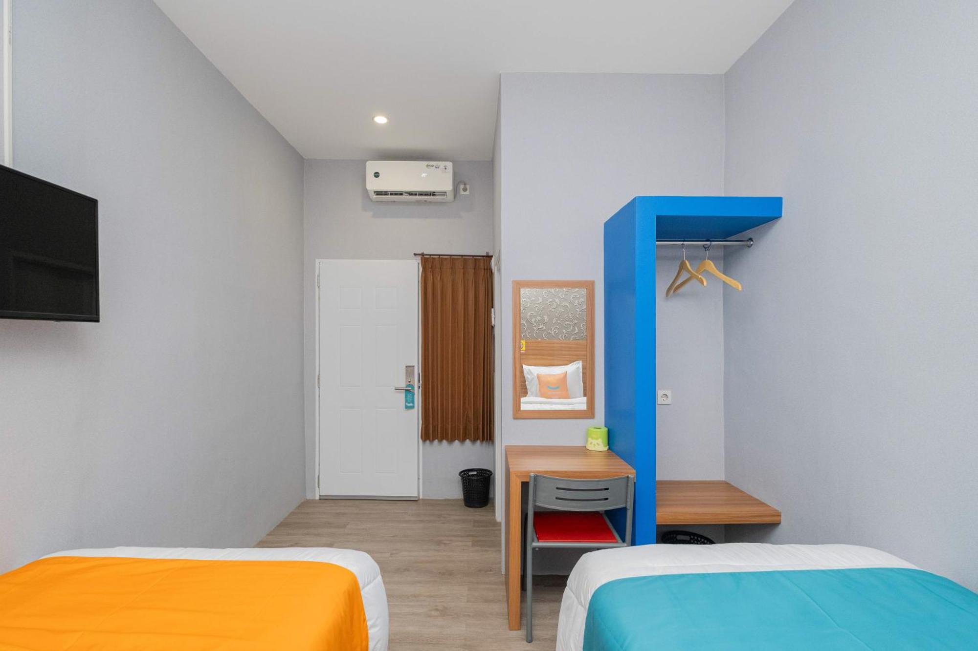 Sans Wm Hotel Blitar Eksteriør bilde